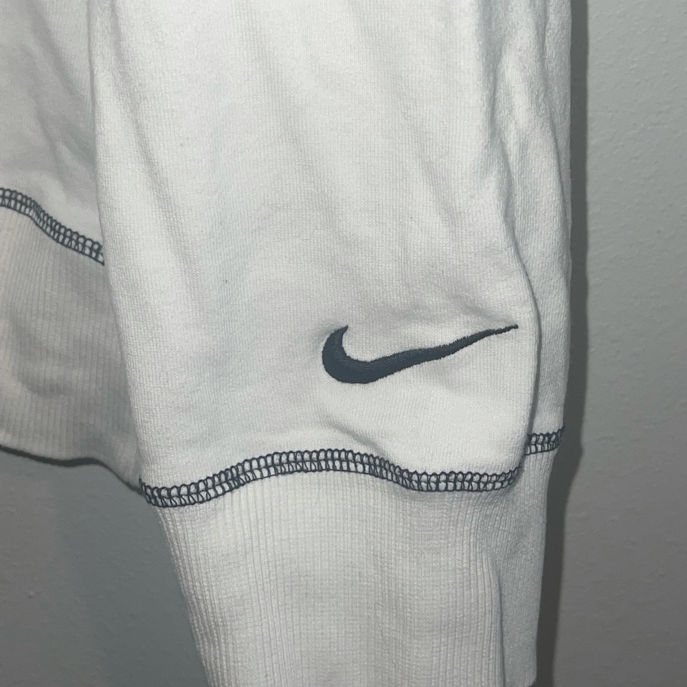 Nike Arsenal soccer hooded sweatshirt. - Picture 9 of 9
